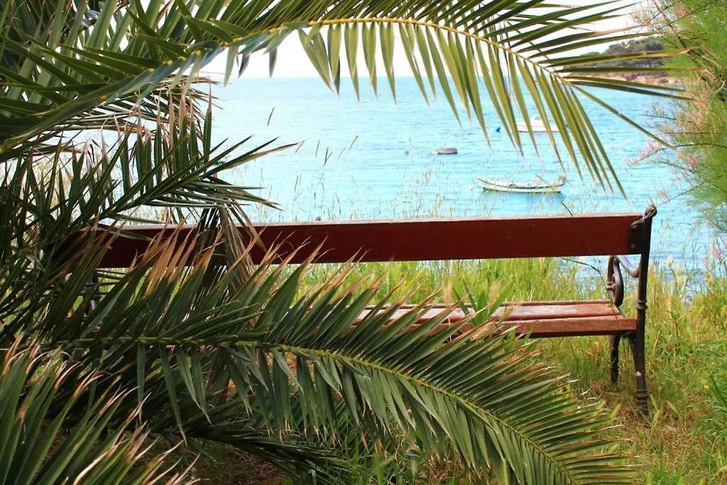 Apartment Damir 50 Meters From The Beach プーラ